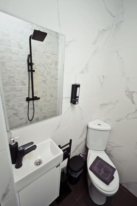 Agia 2 - Cozy One Room Apartment Szófia Kültér fotó